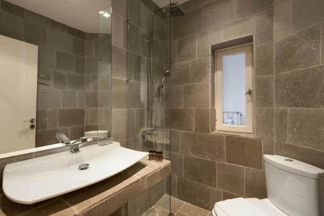Stylish White 4 Ppl Apartment In City Center Thessaloníki